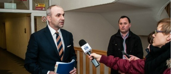 Poseł Penkalski zeznawał w prokuraturze w sprawie finansowania referendum