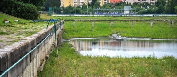 Upadek odkrytego basenu to wina poprzednich władz miasta