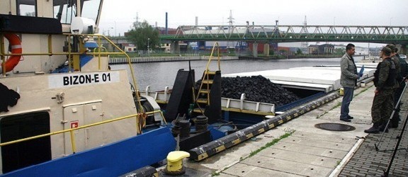 Przez Port Elbląg do Kaliningradu trafiają materiały budowlane z UE