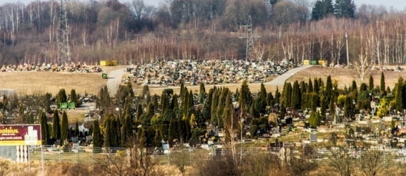 DROZD Centrum Techniki z Elbląga rozbuduje cmentarz Dębicę