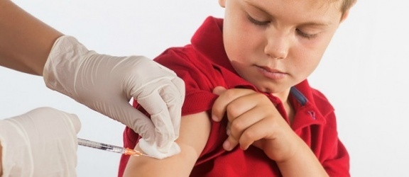 Walka o szczepienia trwa. Radni wysłuchali raportu Sanepidu