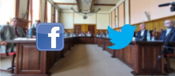 (Nie)obecni Radni w mediach społecznościowych
