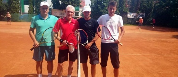 W tenisowym turnieju Elbląg lepszy od Kaliningradu 