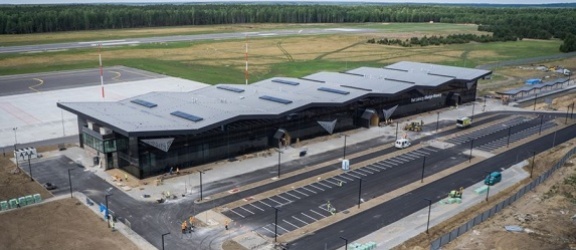 Budowa pierwszego regionalnego lotniska na ostatniej prostej