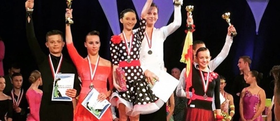 Tancerze przywieźli medale z Ostrołęki