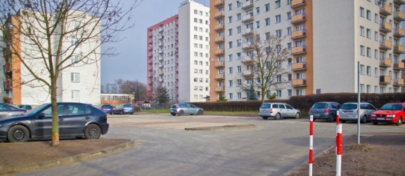 Zakończyła się budowa nowego parkingu przy ul. Sienkiewicza