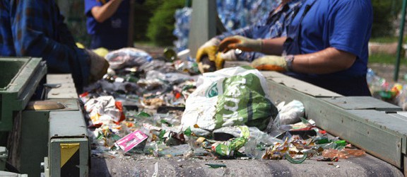 Radni wstrzymują się z wprowadzeniem „ustawy śmieciowej”