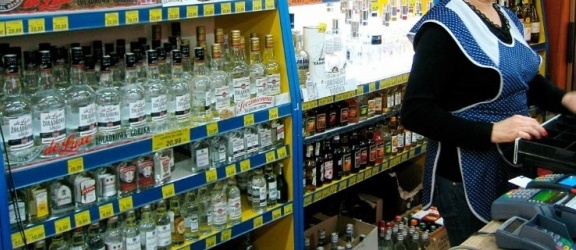 Alkohol kupimy tylko w wyznaczonych godzinach?