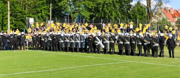 300 policjantów zabezpieczało mecz Olimpii z Motorem