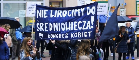 Czarny Marsz po raz drugi na ulicach Elbląga (+ foto)