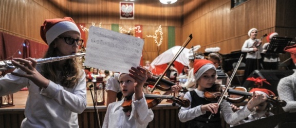 Koncert kolędowy w elbląskiej szkole muzycznej