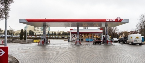 W hurcie polskich rafinerii benzyna drożeje średnio 4 zł/m3, a ON 1 zł/m3