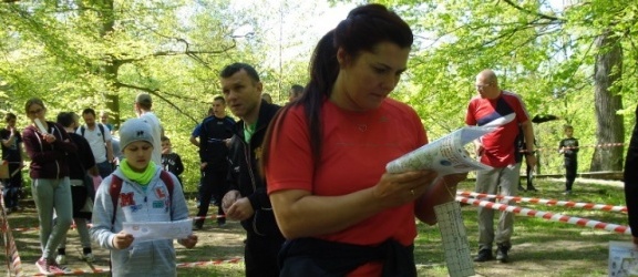 Światowy Dzień  Orienteeringu - cała polska biega z mapą