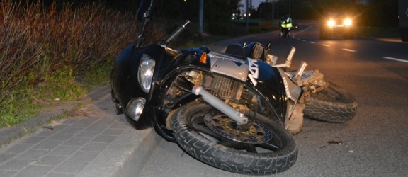 Wypadek motocyklisty na al. Jana Pawła II (+ zdjęcia)