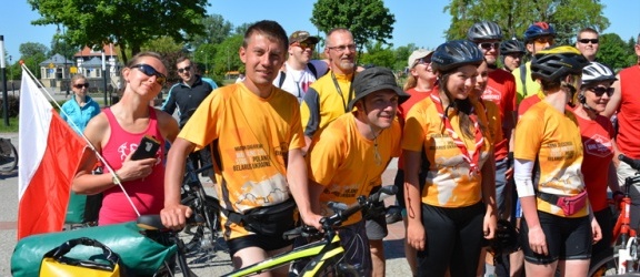 Jadą na rowerach dookoła świata. 28 maja wystartowali z Elbląga (+ zdjęcia)
