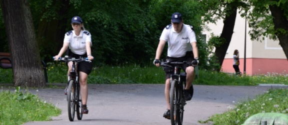  Patrole rowerowe w parkach i na starówce