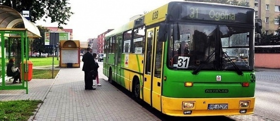Autobusy wracają na swoje stałe trasy