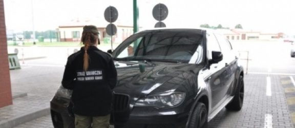 BMW warte 90 tys. zł zatrzymane przez Straż Graniczną w Grzechotkach