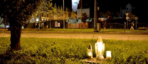 15 lat temu na placu Słowiańskim posadzono dąb upamiętniający Marka Kotańskiego