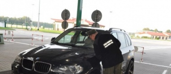 Poszukiwane BMW X5 zatrzymane w Grzechotkach