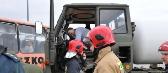 Akcja ratowniczo-gaśnicza na przejściu w Grzechotkach (+ zdjęcia)