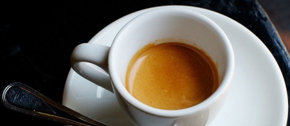 Jak przyrządzić dobre espresso? Poznaj kilka podstawowych zasad