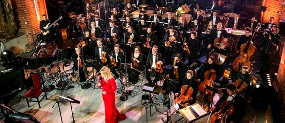 „Wśród nocnej ciszy”... Bożonarodzeniowy koncert Polpharmy w Pelplinie 
