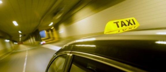 Czym jest „taxi insurance”?