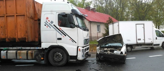 Ostróda. Wypadek Wirwajdach. 3 osoby trafiły do szpitala