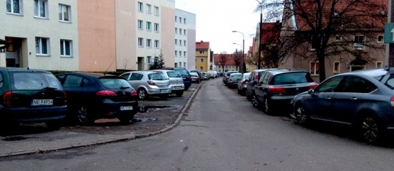 Problemy z parkowaniem w Elblągu. Gdzie jest najgorzej?