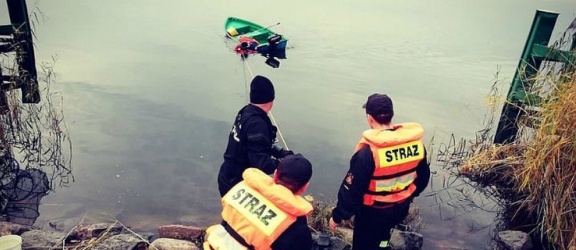 Elbląscy strażacy uratowali tonącego w Nogacie mężczyznę 