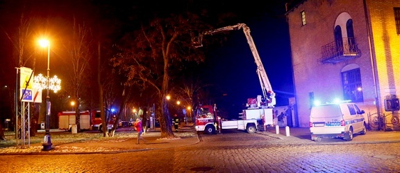 Nocna akcja strażaków na Starym Mieście w Elblągu (+ zdjęcia)