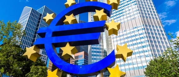 Europejski Bank Inwestycyjny – czym jest i jak może Ci pomóc w rozwoju biznesu?