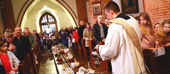 Święcenie pokarmów w Elblągu (+ zdjęcia)