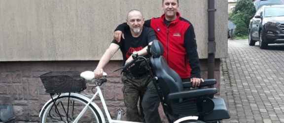 Braniewski policjant i jego przyjaciel skonstruowali rower, by uszczęśliwić Julkę 
