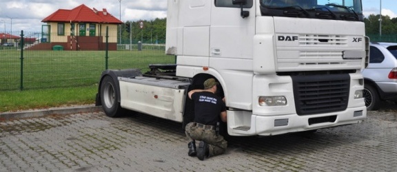 Podejrzana ciężarówka zatrzymana na granicy z Rosją 