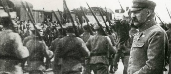 Elbląg. Zapal znicze na grobach weteranów wojny polsko-bolszewickiej 1920 roku 