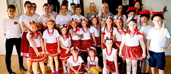 MDK w Elblągu rozwija dziecięce i młodzieżowe zespoły tańców ludowych (+ zdjęcia)