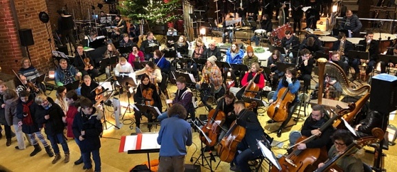 Bożonarodzeniowy koncert Polpharmy z udziałem EOK w Pelplinie – 24 i 26 XII (TVP2)