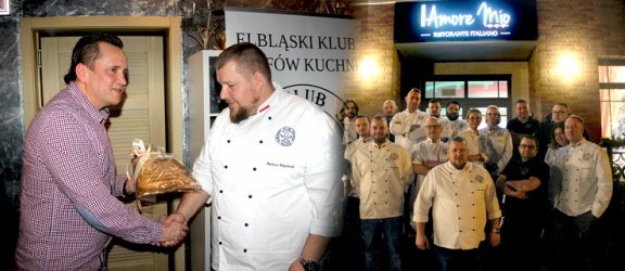 Czynią dobro. Jubileuszowe spotkanie Elbląskiego Klubu Szefów Kuchni w Restauracji Amore Mio (+ zdjęcia)