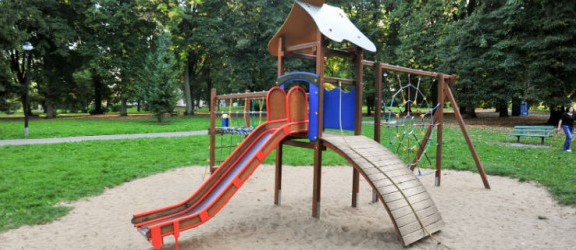 Czy plac zabaw w Parku Traugutta spełnia oczekiwania rodziców i dzieci?