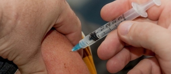 Ruszyły zapisy na szczepienia dla 16-latków