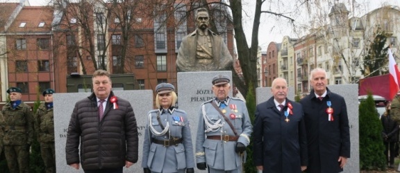 Święto Niepodległości w Elblągu. Odsłonięto pomnik twórców naszej niepodległości
