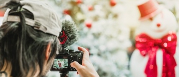 Boże Narodzenie: jak uchwycić magię świąt na zdjęciach?