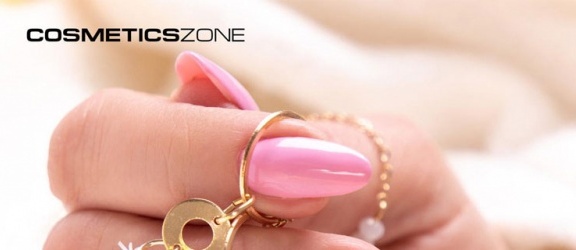 Różowe paznokcie na każdą okazję – lakier hybrydowy różowy to prawdziwy must-have!