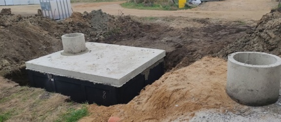 Jak zamontować szambo betonowe 4 m³? Praktyczny poradnik