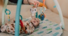 Od kiedy można używać baby gym? Bezpieczne początki zabawy