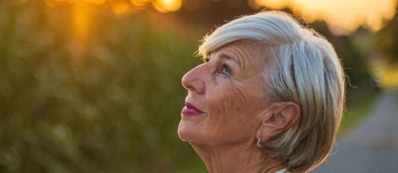 Twórczy kwiecień: zajęcia dla starszych dorosłych