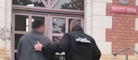 Funkcjonariusze z Placówki Straży Granicznej w Bezledach zatrzymali obywatela Uzbekistanu, który poszukiwany był ENA.