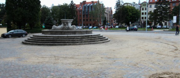 Czy pomnik Balka powróci na Plac Słowiański? Kłopotliwy symbol Elbląga